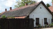 Mezőtúri nádfedeles házak